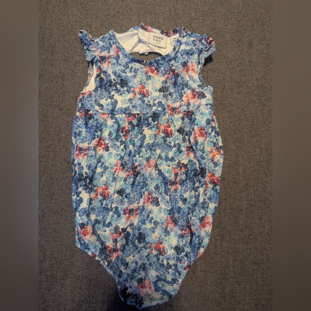 Crown & Ivy Floral Baby Romper - Blue and Red